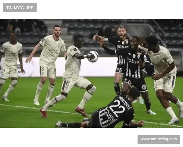 法蒂替补破门难救主，摩纳哥主场1-3遭洛里昂逆转